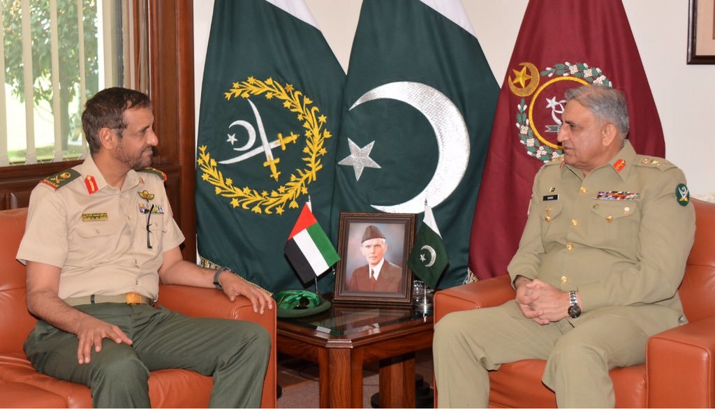 UAE Commander of Land Forces calls on COAS Bajwa
