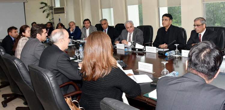 IMF delegation shares initial assessment on economy with Asad Umar