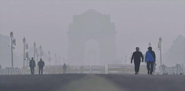 India tightens pollution curbs as Delhi's air quality worsens