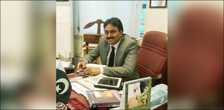 SHC extends bail of ex-Sindh minister in corruption case