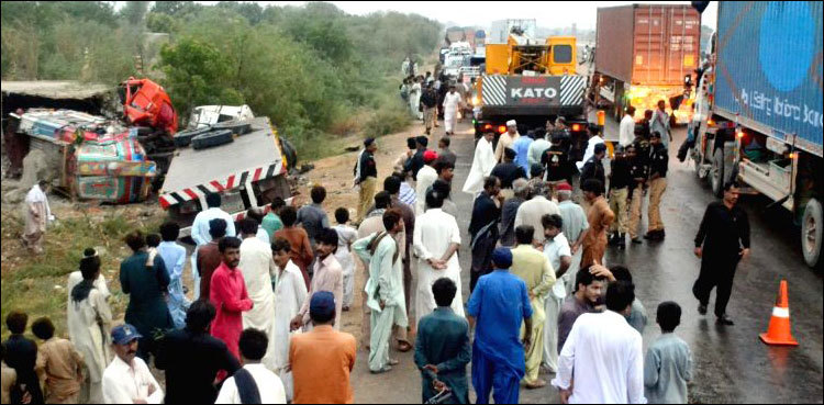 Eight killed, 20 injured in Dadu road accident
