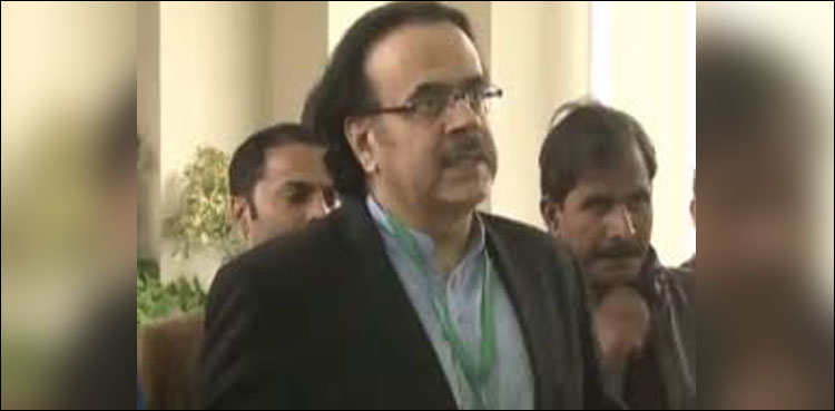 Court issues arrest warrants for Shahid Masood in journalist’s cellphone snatching case