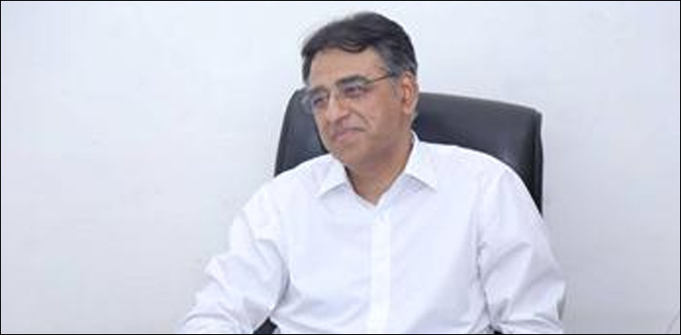 Asad Umar rubbishes rumors of removal as finance minister