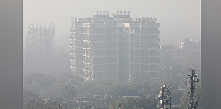 Delhi residents spend Christmas indoors