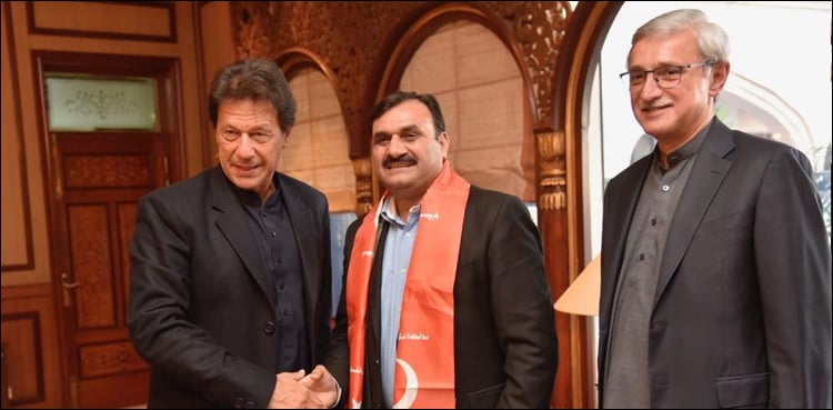 PPP's Shaukat Basra calls on Imran Khan, joins PTI