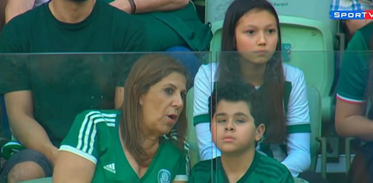 Mother narrates football match to blind son