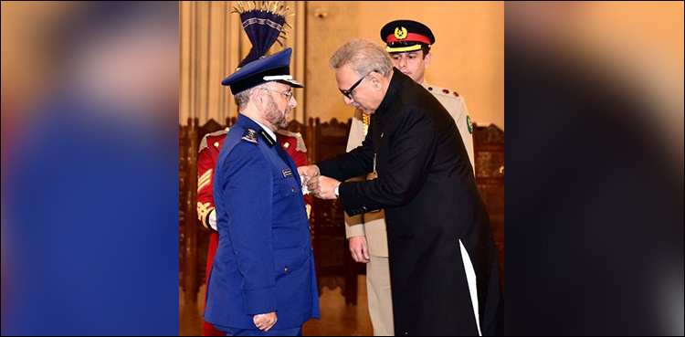 President Alvi confers Nishan-i-Imtiaz on Saudi Army chief