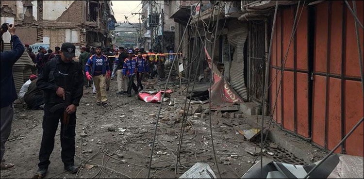Two women among six injured in Peshawar blast