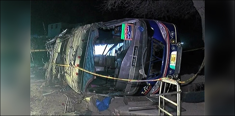 Over 30 injured as bus overturns in Multan, casualties feared
