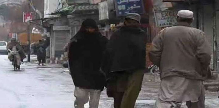Cold wave engulfs country from Karachi to Khyber