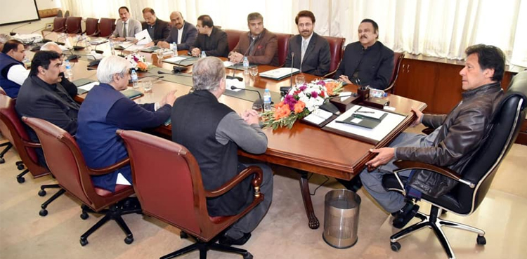 Multan division lawmakers meet PM Khan, convey public problems