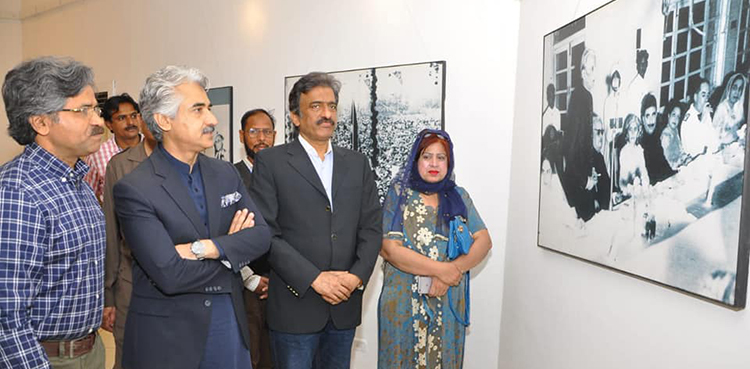Pakistan Day pictorial exhibition held at Lahore Arts Council