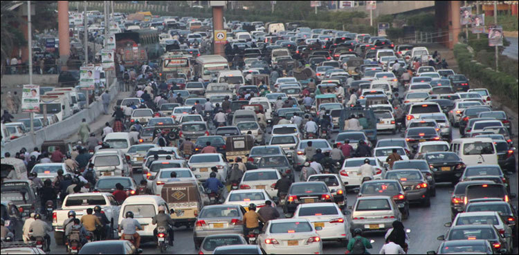 Report on suggestions to reduce Karachi traffic to be submitted to SHC: commissioner