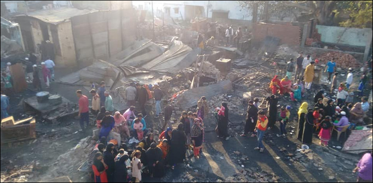 Police set 200 homes of Muslims ablaze in India's Meerut