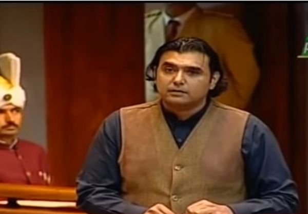 PPP leader Mustafa Nawaz gets bail in police attack case