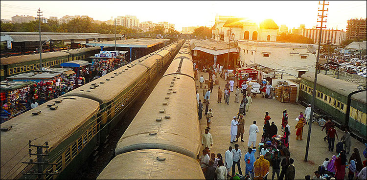 Bombs kept in train at Peshawar railway station: police