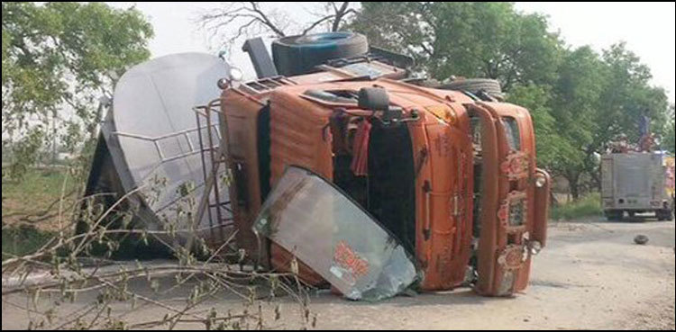 Tanker carrying palm oil cargo overturned near Nawabshah