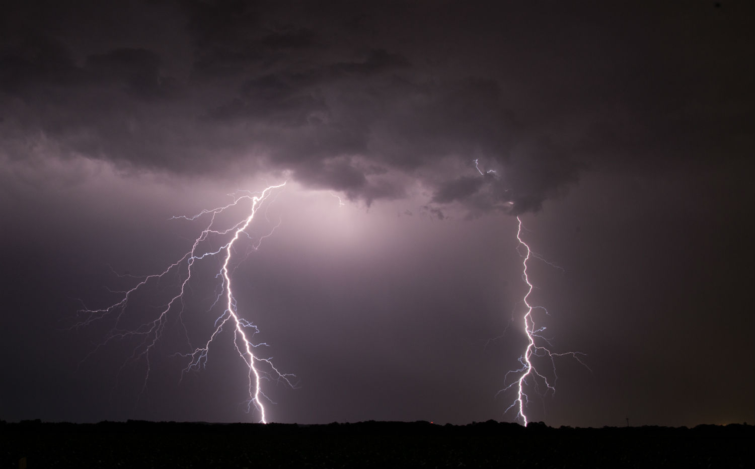 One killed, 34 injured by lightning strikes in Jhang