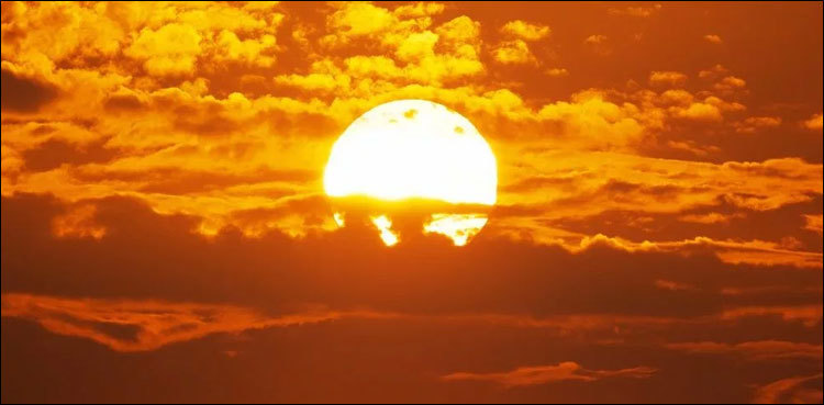 Mercury drops in Karachi after scorching heatwave, says PMD