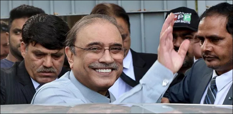 Stay united, good times ahead, Zardari tells jiyalas