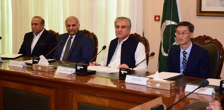 Pakistani farmers to be trained from China: FM Qureshi