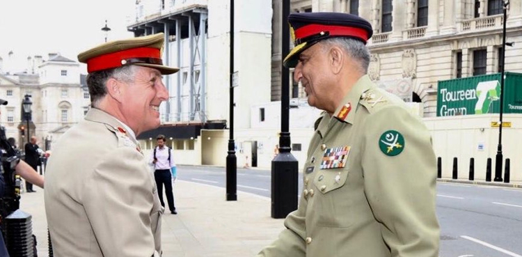 COAS Bajwa visits UK Ministry of Defence