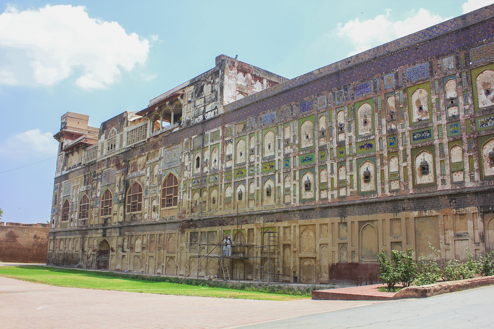 Lahore’s ‘Great picture wall’ restored for public view