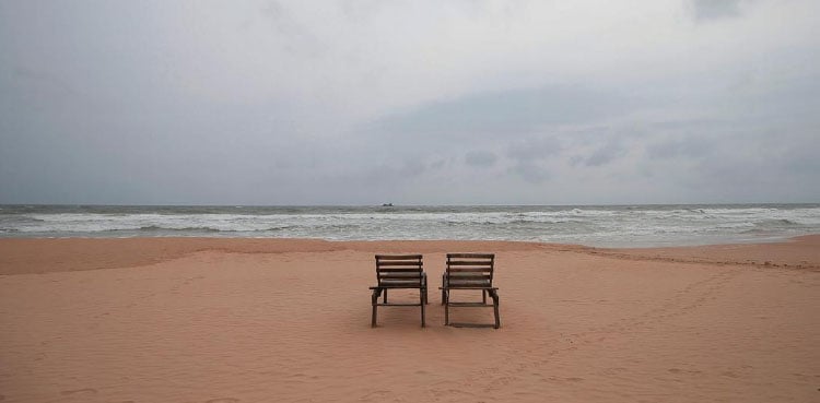 Sri Lanka to offer free visas on arrival