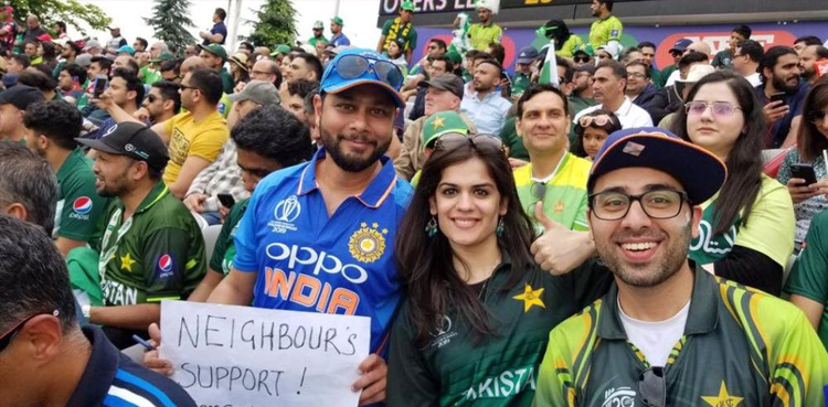 Spirit of Cricket: Indian fan wins hearts by supporting Pakistan