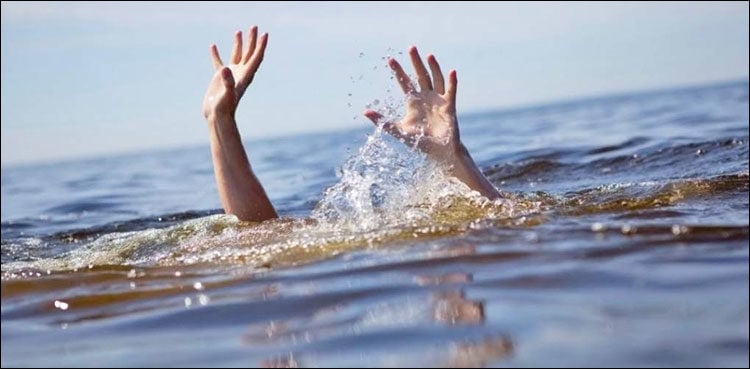 Motorbike carrying five persons drown in Ghotki canal