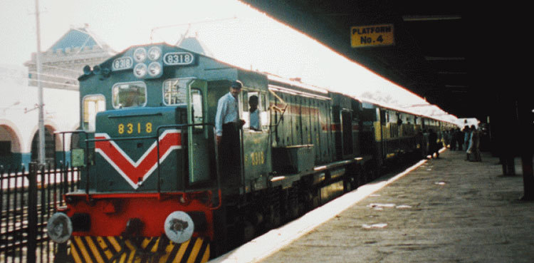 PM Imran Khan to inaugurate Mianwali Express tomorrow