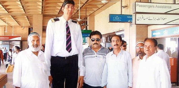 Pakistan’s second tallest man is the victim of a death hoax