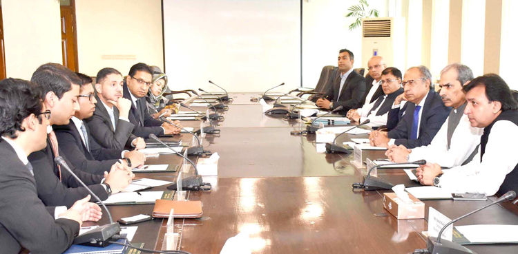 Emirates NBD delegation meets Hafeez Sheikh, discusses financial services