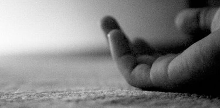 Teen self-harm tied to higher risk of suicide attempts