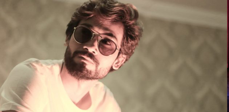 Viral singing painter Arif Hayat releases new single