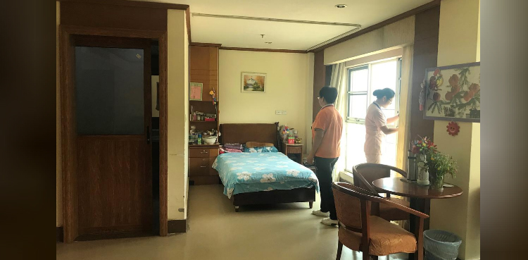 Elderly in Hong Kong looking to China for affordable care in retirement