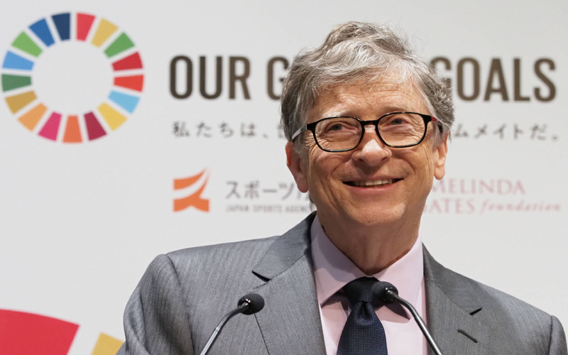 Bill Gates lauds PM Imran for developing anti-poverty strategy