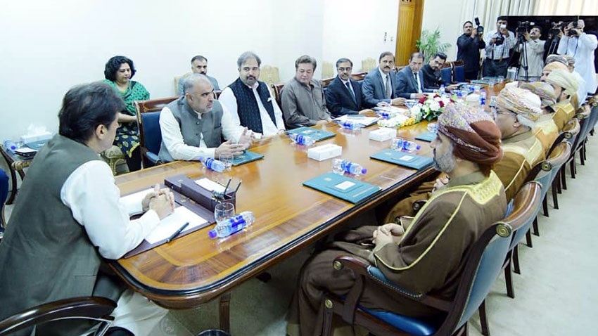 PM Khan apprises Omani delegation about hardships of Kashmiris