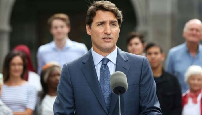 Justin Trudeau returns to campaign with promise of lower taxes