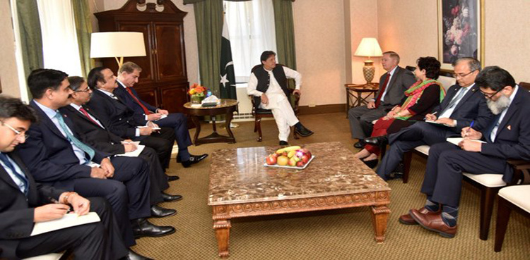 PM Imran Khan, Senator Graham discuss Kashmir issue