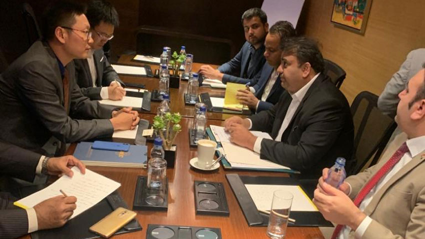 Pakistan invites Chinese companies to set up solar panels