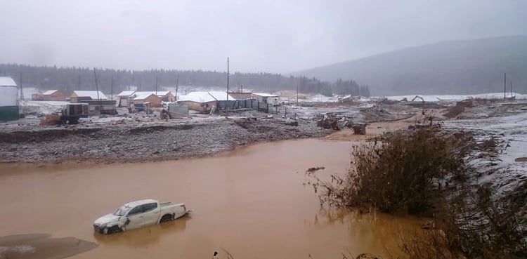 15 die in dam collapse at Siberian gold mine