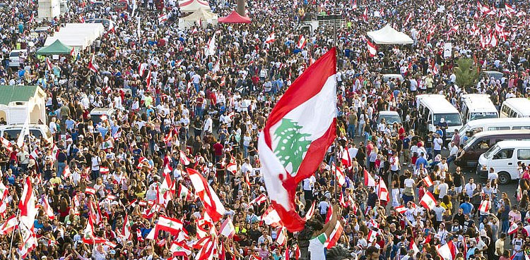 Lebanese keep up protests despite emergency measures