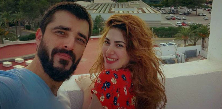 Hamza Ali Abbasi and Naimal are in Spain for their honeymoon