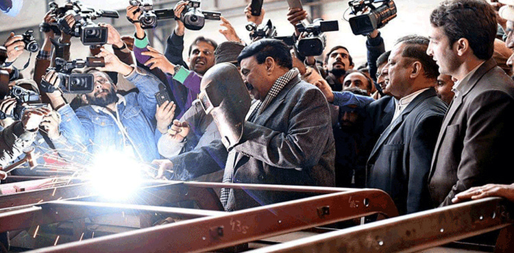 Sheikh Rasheed inaugurates new freight train in Karachi