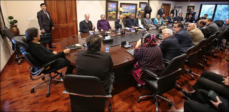 PM Khan directs FM Qureshi to raise issue of Holy Quran's desecration with OIC