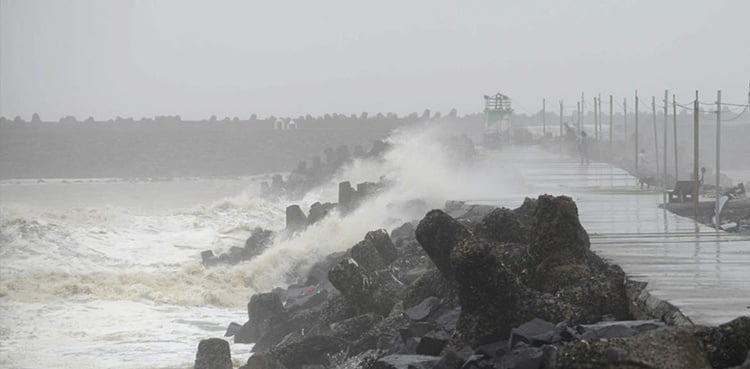 Cyclone 'Gulab' 2200km from Karachi, no threat to Pakistan coastal belt