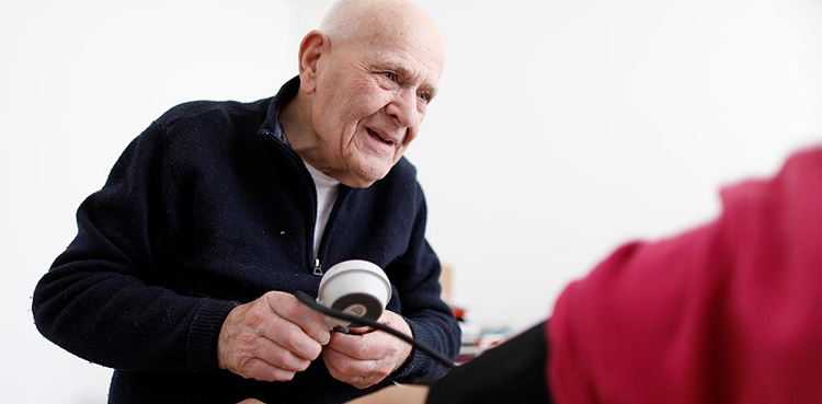 French doctor still treating patients at 98