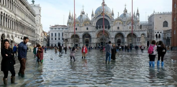 Flood-hit Venice to face another exceptional high tide on Sunday