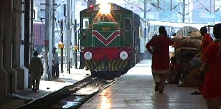 Sheikh Rasheed to restart Lahore-Wagah train service tomorrow